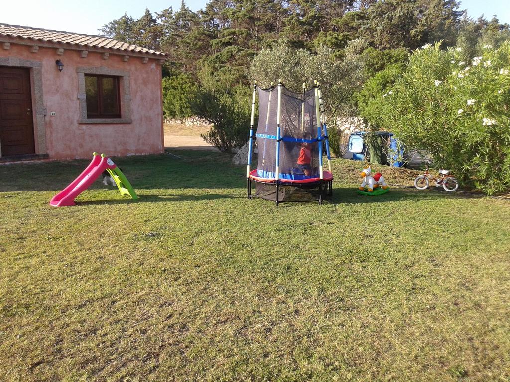 B&B Pubulos Олбия Екстериор снимка
