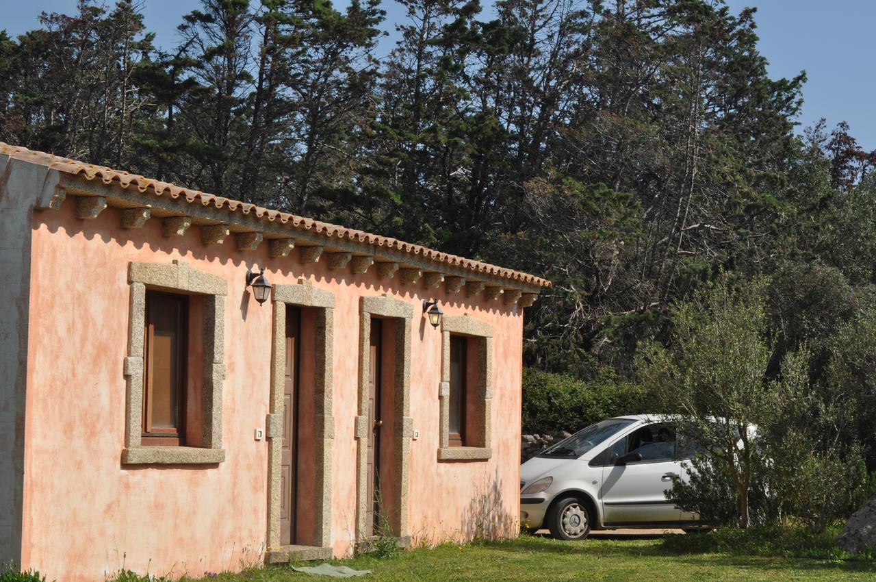 B&B Pubulos Олбия Екстериор снимка